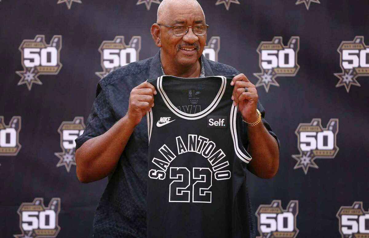 San Antonio Spurs officially reveal “Signature Spur” jersey –  SportsLogos.Net News