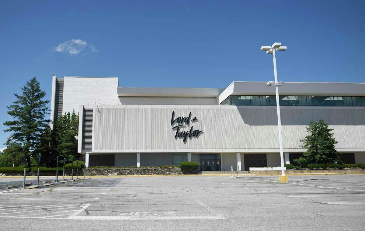 Saks Off Fifth opens at the former Lord & Taylor Eastchester site - WAG  MAGAZINE