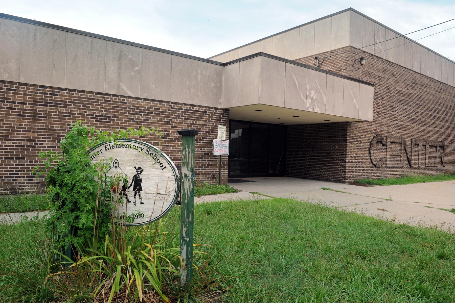 Facing opposition, Stratford council punts on Center School redevelopment project - Vimarsana News