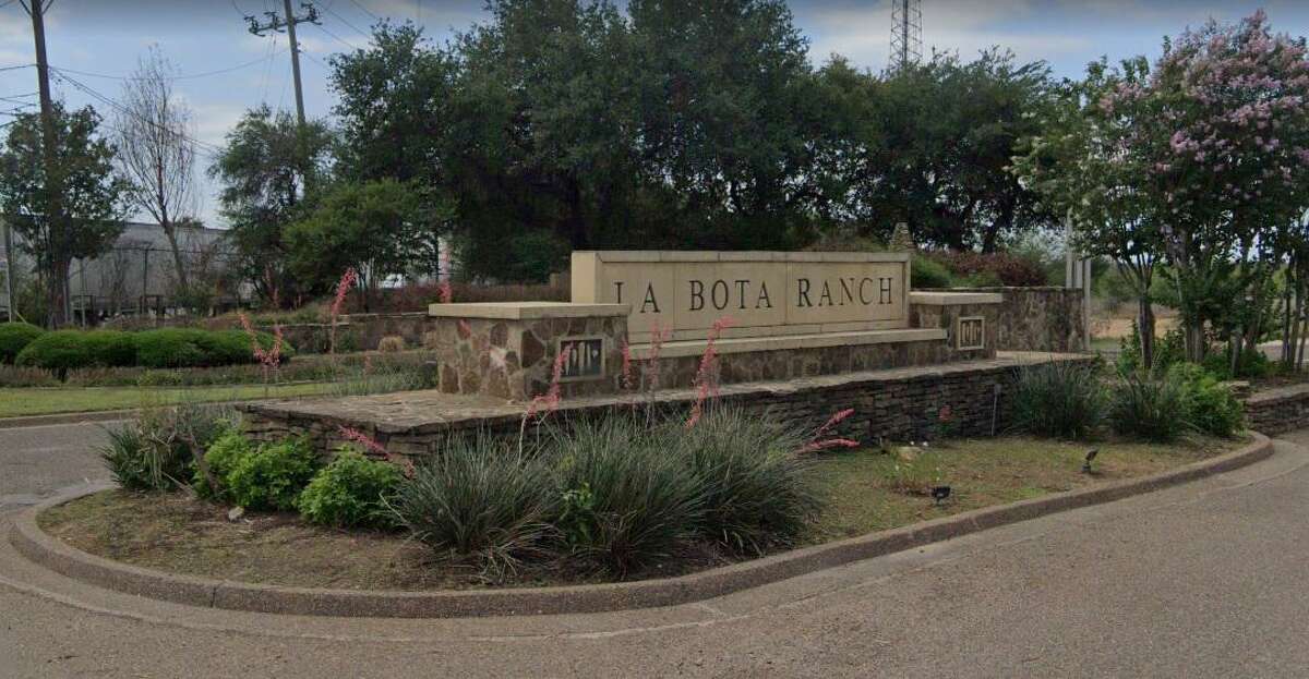 La entrada a La Bota Ranch A F Muller Boulevard en Laredo, Texas.
