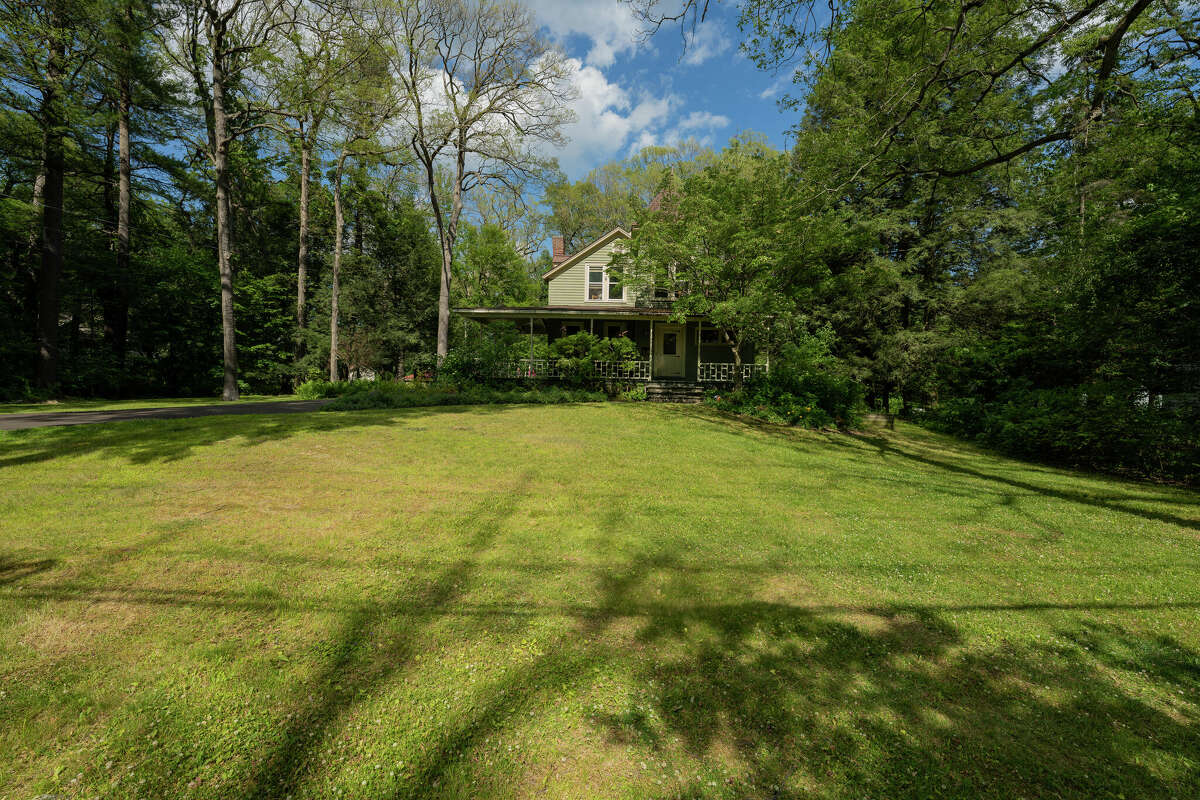 Victorian house for sale in Niskayuna has threeseason porch