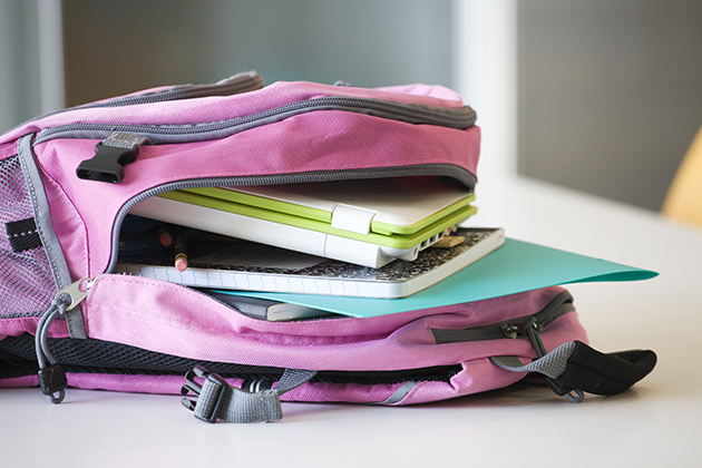 Jacksonville Verizon store hosting backpack giveaway - Vimarsana News