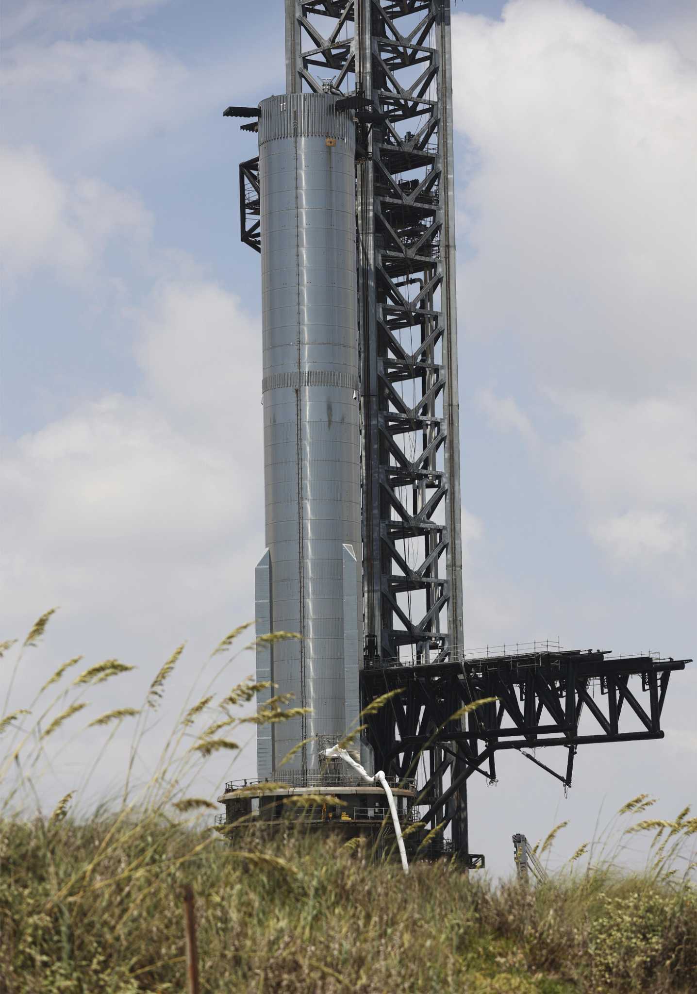 Liquid nitrogen leak preceded SpaceX booster rocket explosion - Vimarsana News