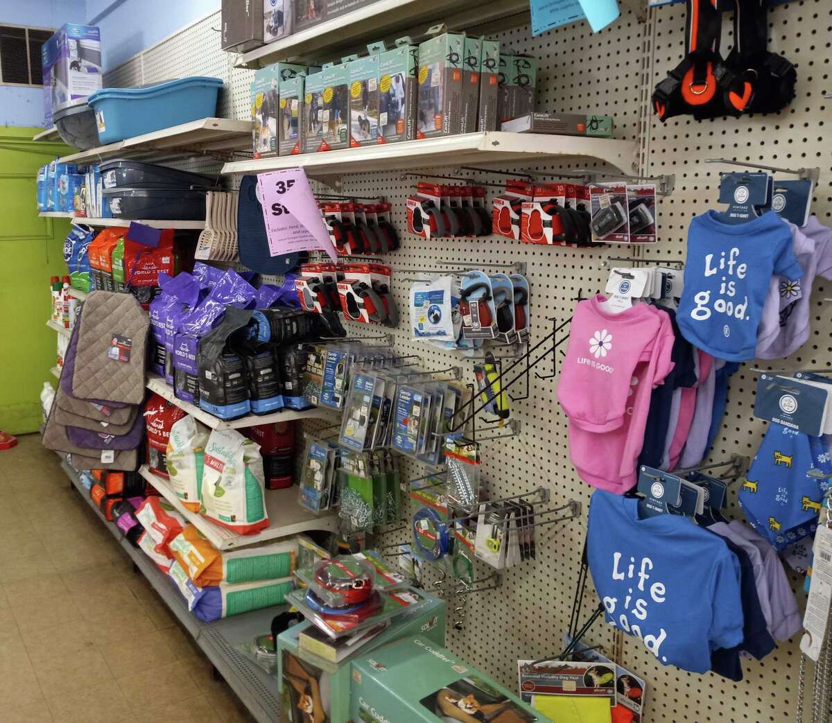 Torrington Agway clearing out inventory ahead of August closing