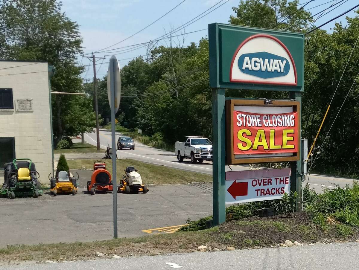 Torrington Agway clearing out inventory ahead of August closing