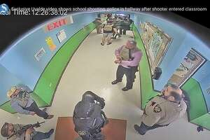 Video shows hour-plus wait to enter classrooms during Uvalde...