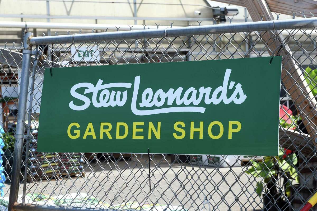 stew leonards july 4 hours