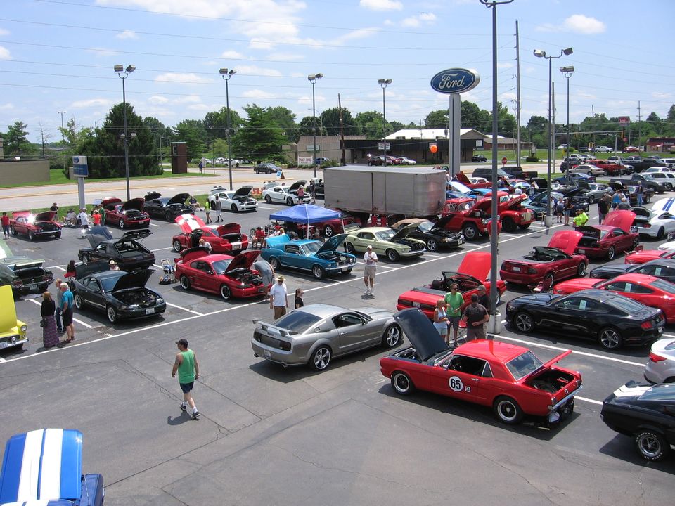 Robert Motors hosting 44th annual car show Saturday