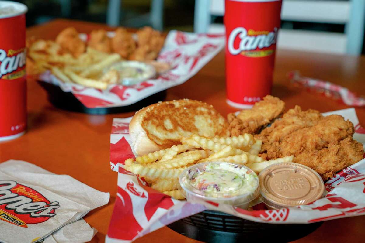 Crazed chicken fans are lining up for Raising Cane’s first East Bay