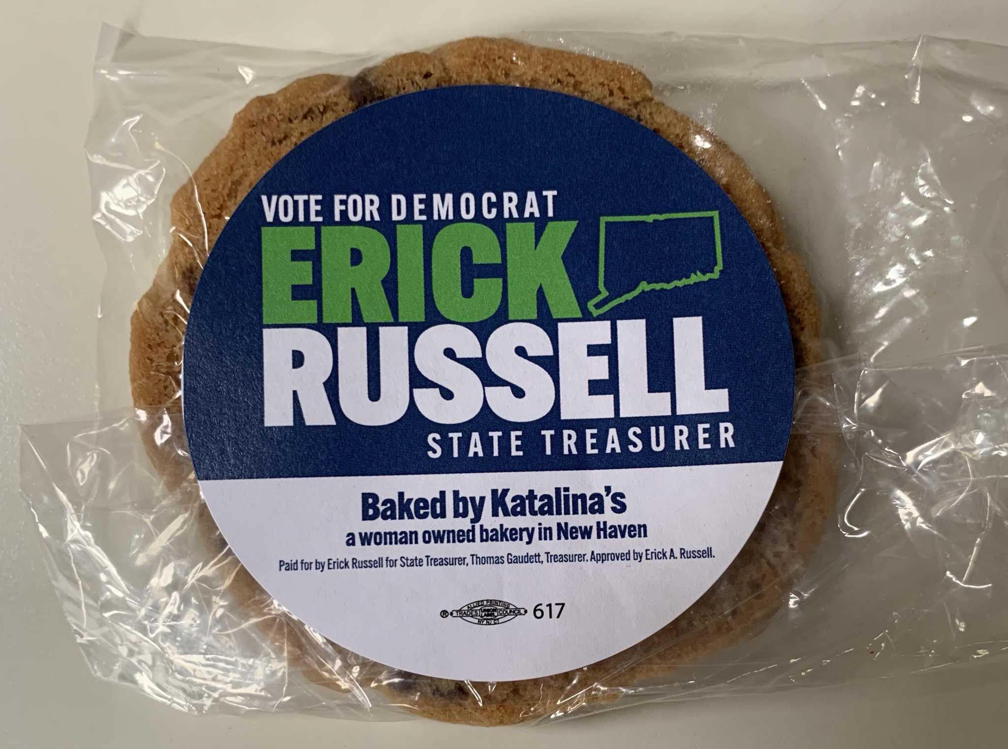 Dan Haar: A candidate's $4700 cookie giveaway — smart politics?