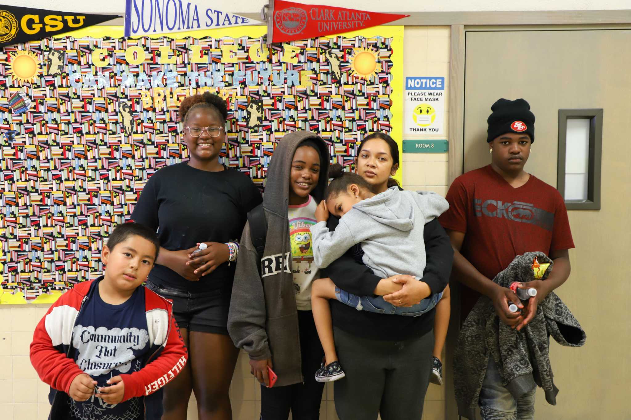 Families protesting Oakland school's shutdown occupy the campus, angering district - Vimarsana News