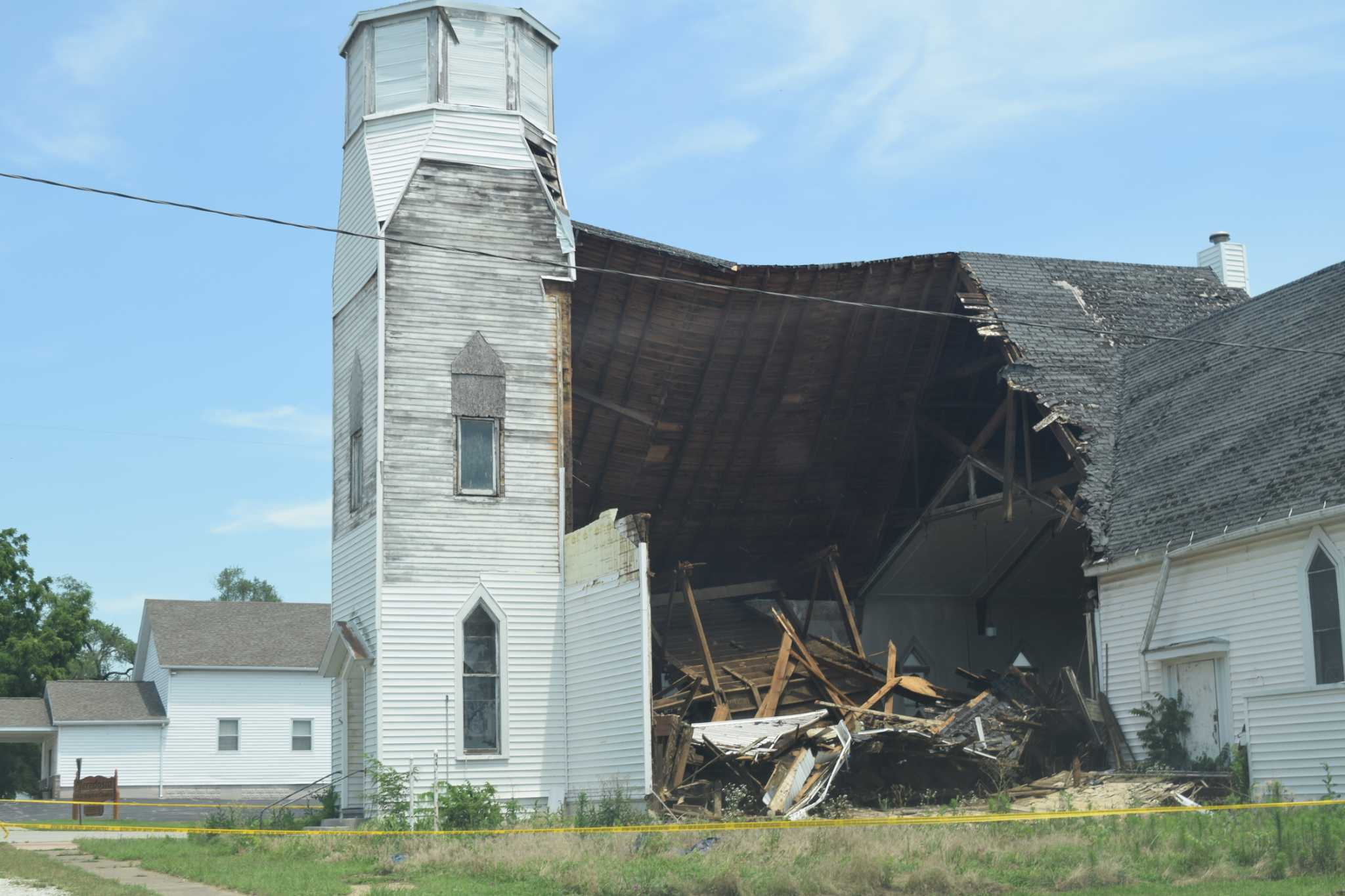 Meredosia officials warning owners about crumbling church JournalCourier