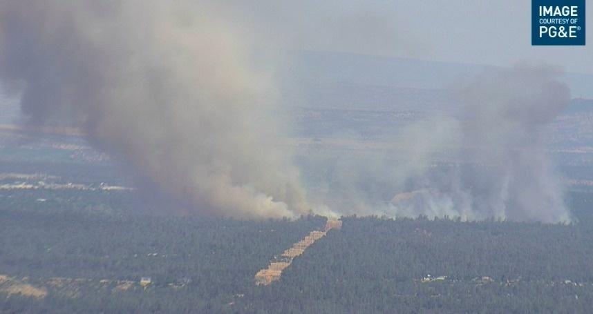 Fast-growing new Shasta County fire burns structures, spurs evacuations - Vimarsana News