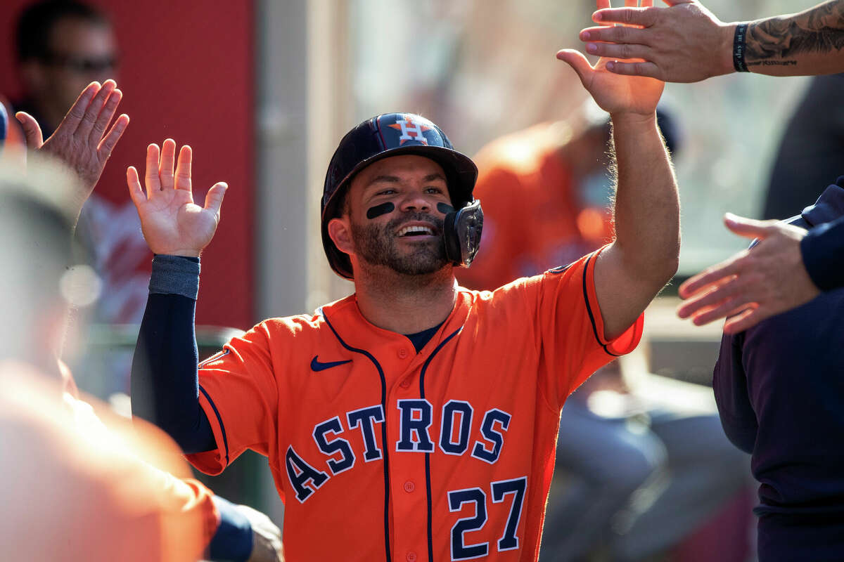 Jose Altuve hears chorus of boos, grazed by pitch in spring