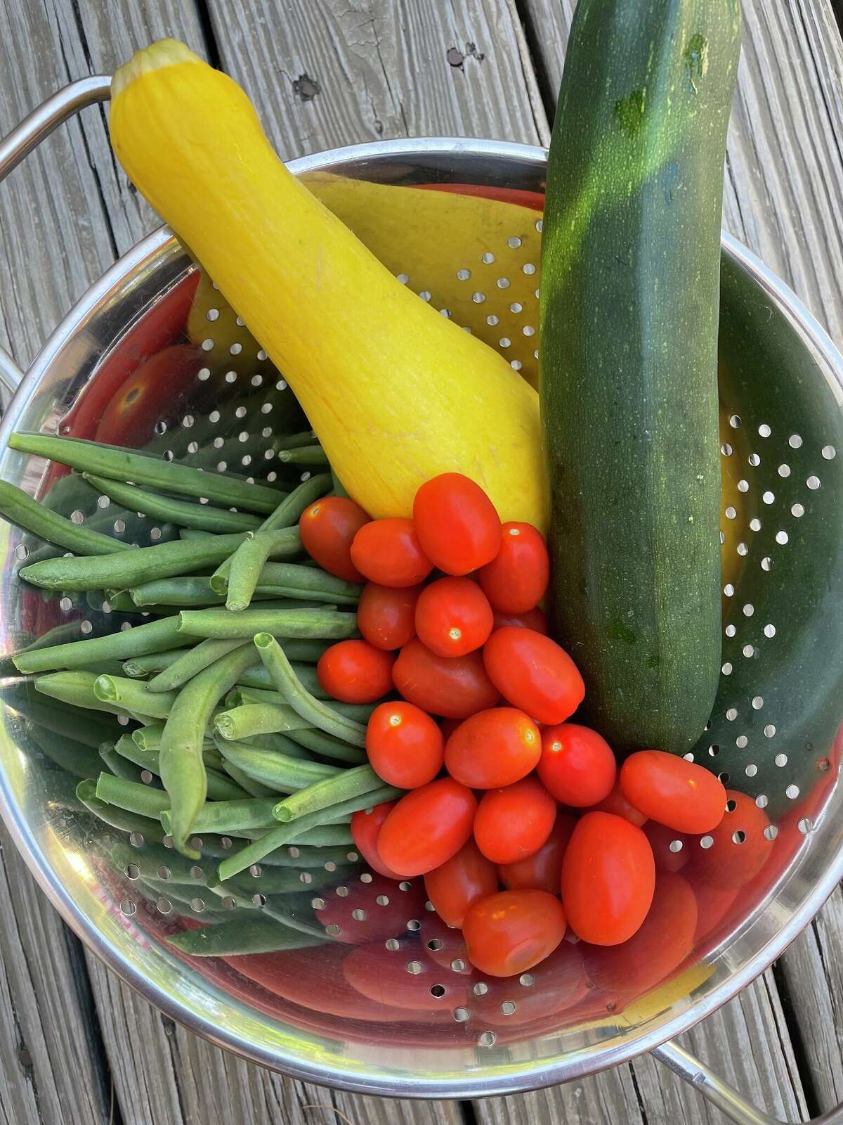 Cape Cod flavors achieved at home with seafood, vegan mango sorbet