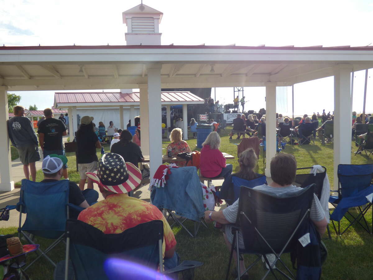 Inaugural Smoke on the Water concert to benefit beachside amphitheater