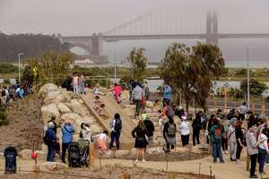 Crowds pour in as Presidio Tunnel Tops park opens in San Francisco