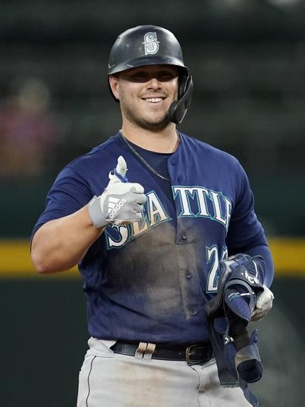 Seattle Mariners extend win streak to 14 games heading into All