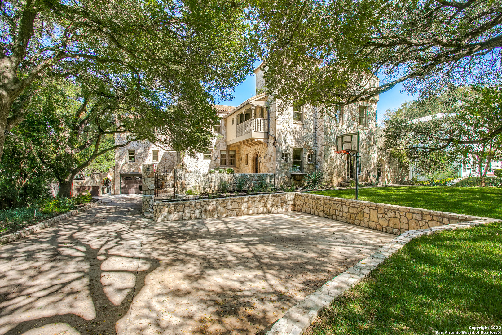 San Antonio real estate Monte Vista home with rare wine cellar
