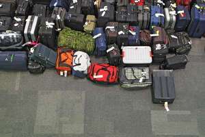 Delta fills transatlantic flight with 1,000 stranded bags
