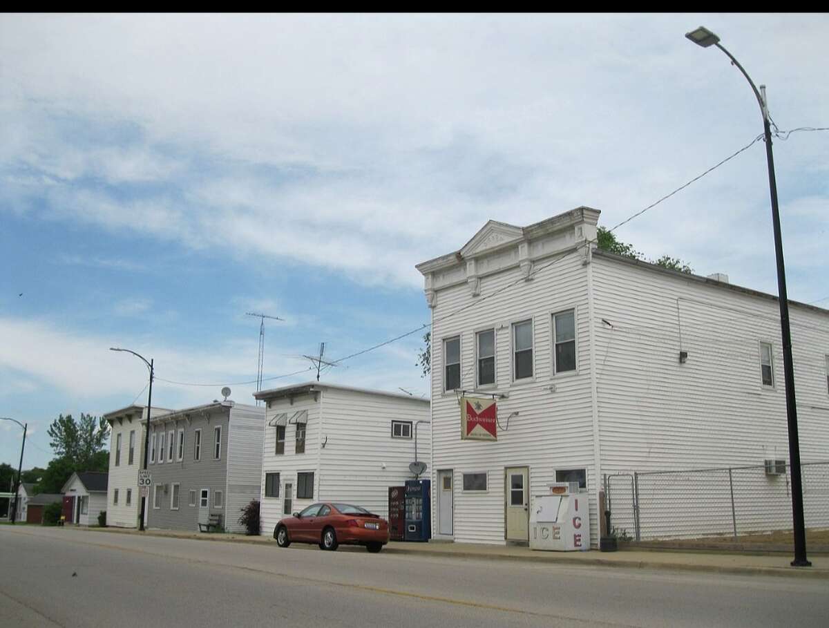 Organizers of Pearl Jamz 2022 hope the event will draw an audience large enough to help kick-start a drive to revitalize a historic building in Pearl. Pearl Jamz is scheduled Aug. 13 at the Pearl Fuel Mart, 14090 Illinois Route 100.