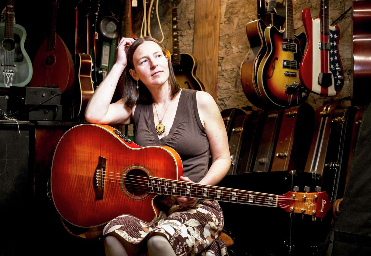 Folk singer Megan Bee to introduce new album in Middletown