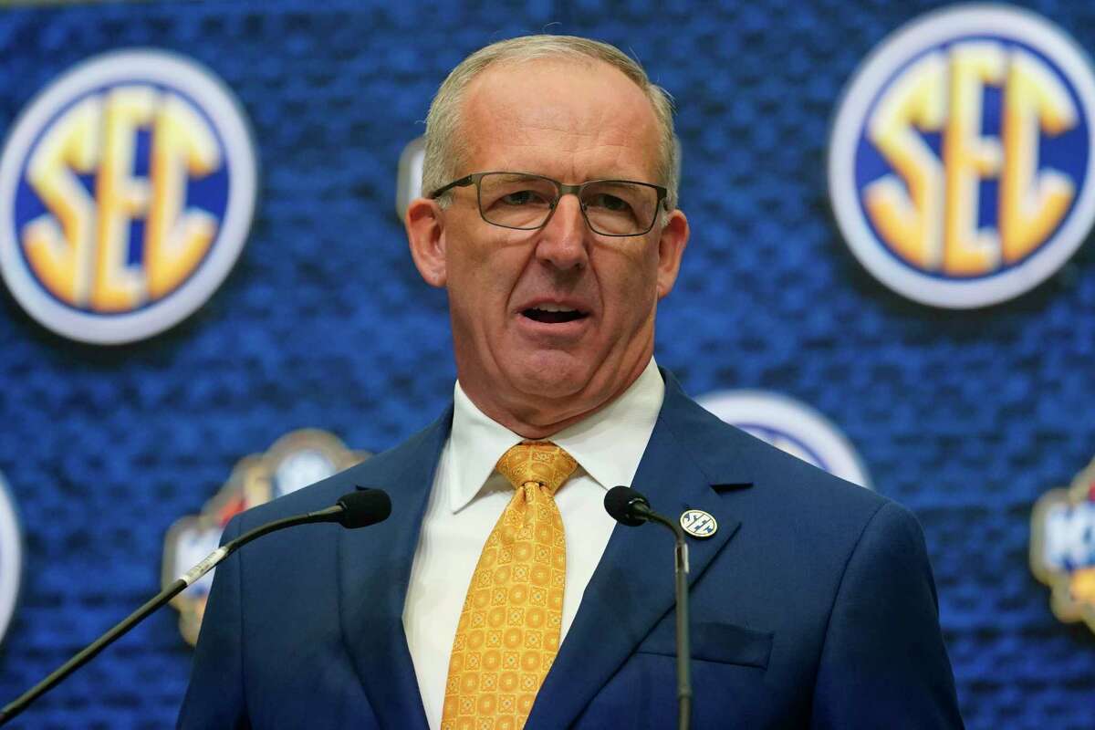 SEC commissioner Greg Sankey said “it’s not up to me” if Oklahoma and Texas leave before 2025.