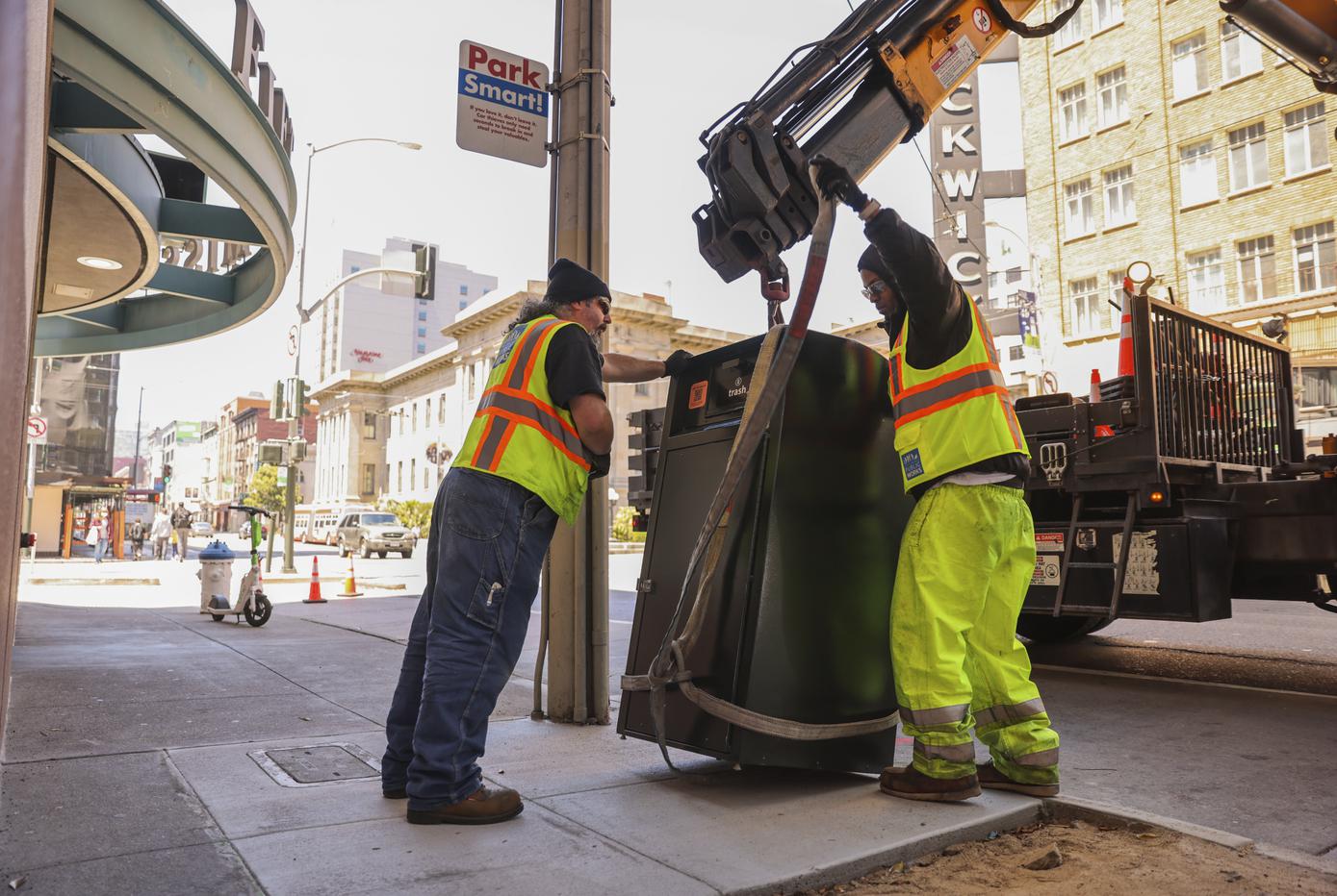 San Francisco's proposed trash cans, at $2,000 to $3,000 a pop