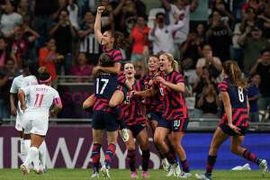 U.S. women top Canada for CONCACAF W title, clinch spot in 2024 Olympics