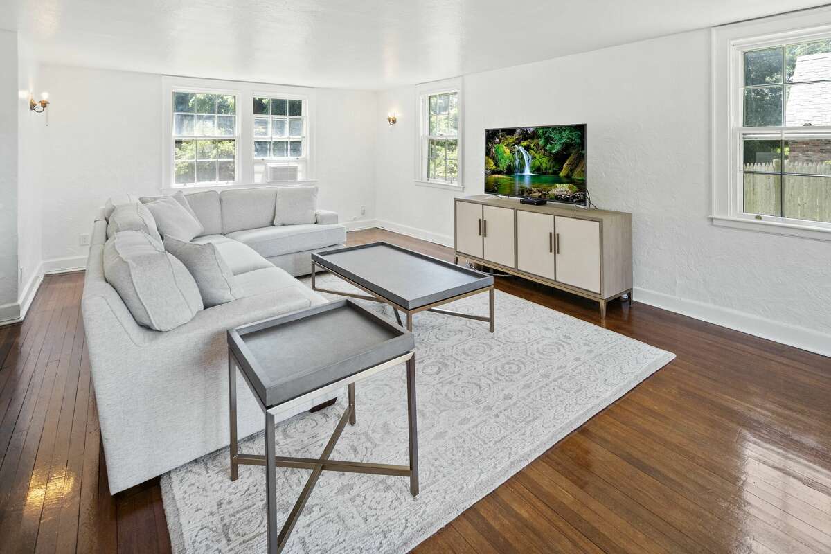 Colonial in Loudonville listed by Anthony Gucciardo