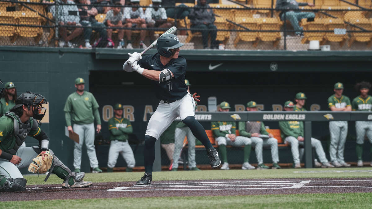 Baseball outslugs TSU to take series - Sam Houston