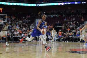 Sun's Alyssa Thomas playing her best with torn labra
