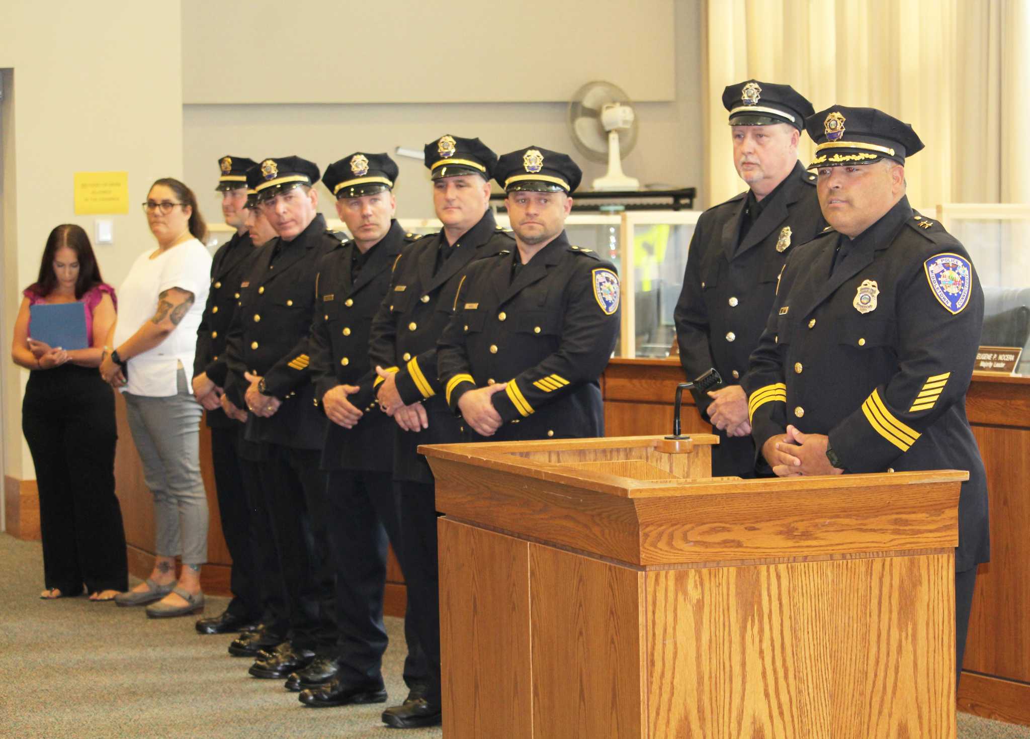 Il capitano della polizia di Middletown sale di grado dopo aver cambiato idea sul pensionamento