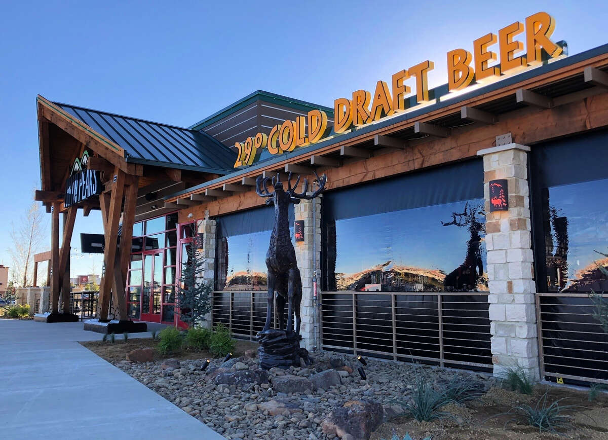 Come on over to the lodge to drink some of your favorite beers.