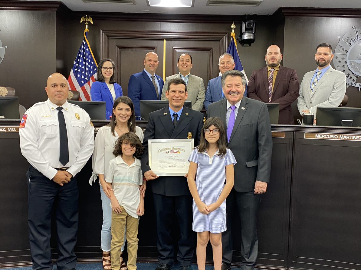 Laredo Fire Captain recognized by city leaders - Vimarsana News