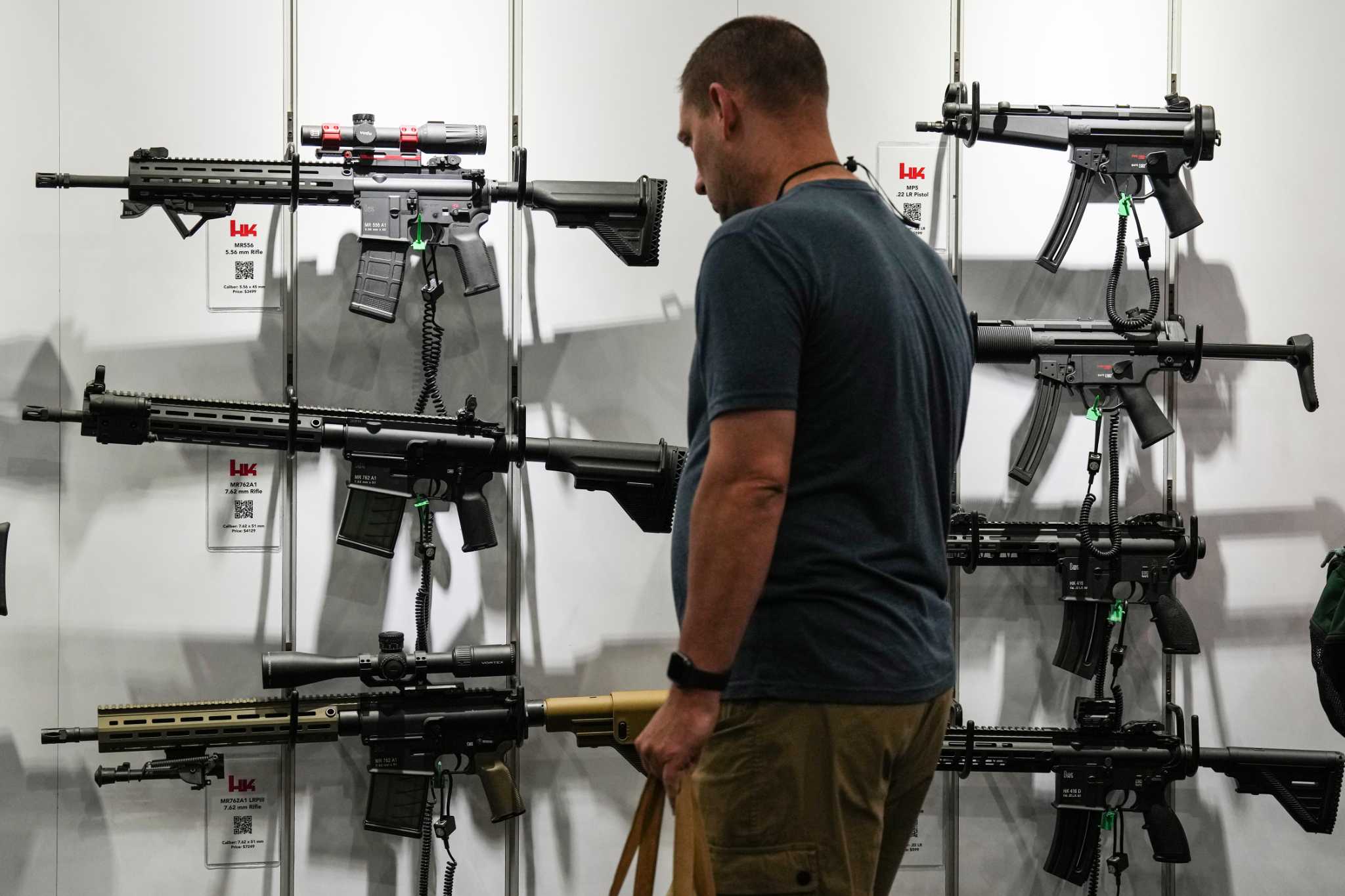 House Democrats invoke Uvalde, El Paso, Sutherland Springs massacres as they pass assault-rifle ban - Vimarsana News