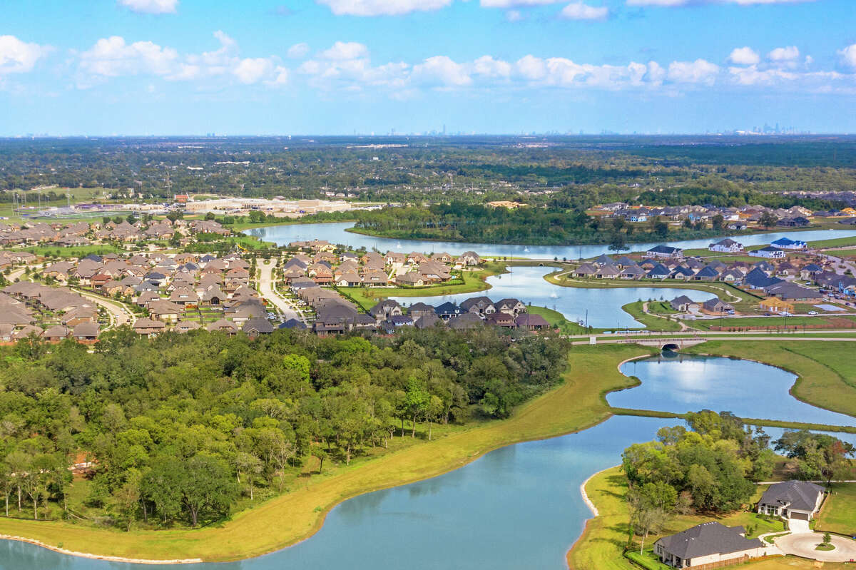 Sienna, a development of Johnson Development/Toll Bros. in Fort Bend County, ranked No. 36 on RCLCO's list of the top-selling master planned communities in the first half of 2022 with 236 new home sales.