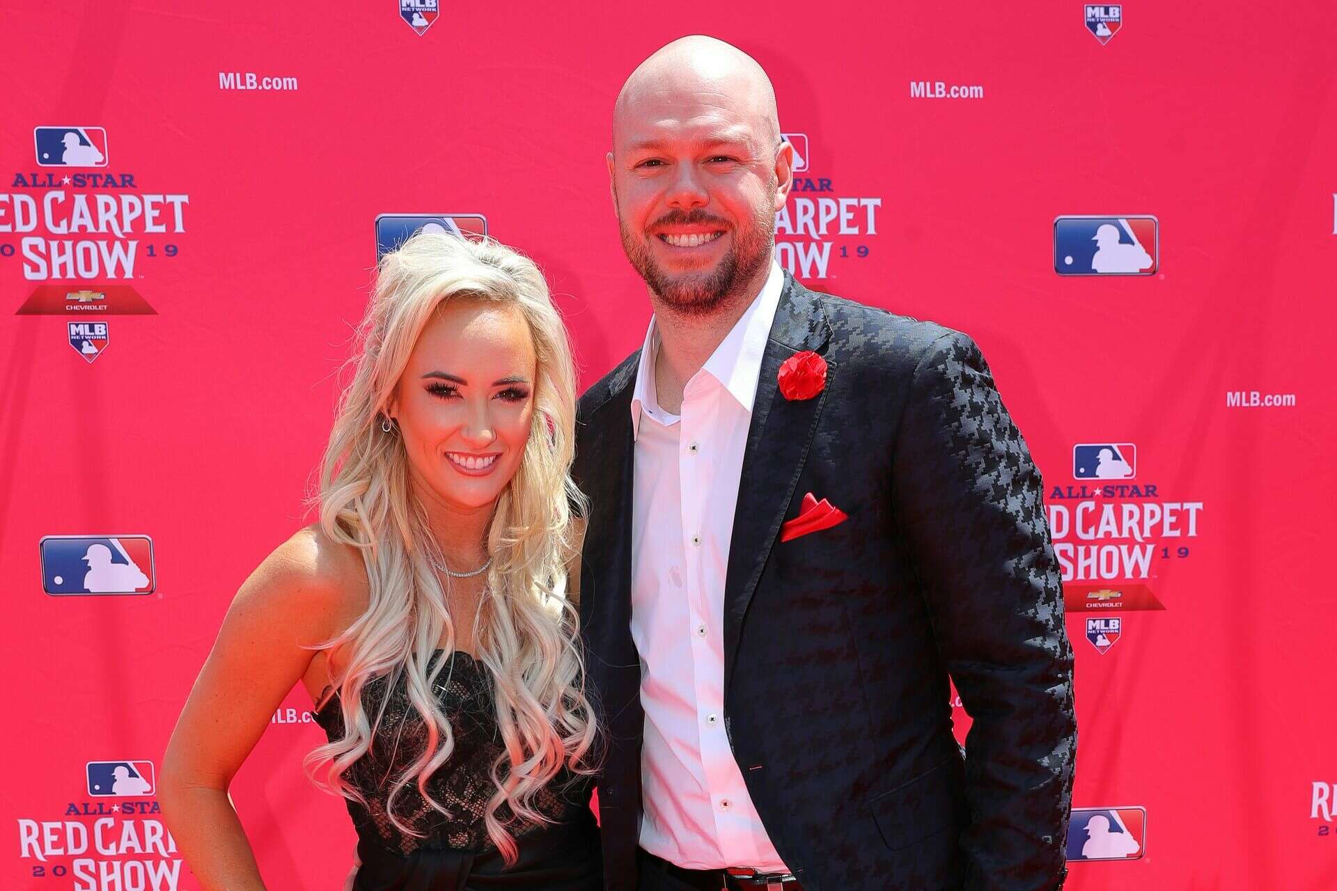 Astros' Ryan Pressly, wife Kat unveil photos of newborn baby girl Hunter