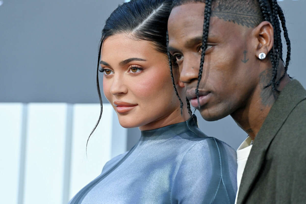 Kylie Jenner Travis Scott Labeled Climate Criminals After Posting Photo Of Private Jets 