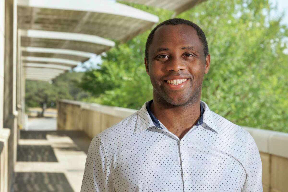 Richard Anantua is an assistant professor at the University of Texas at San Antonio’s Department of Physics and Astronomy. The astrophysicist joined the UTSA faculty in January 2022.