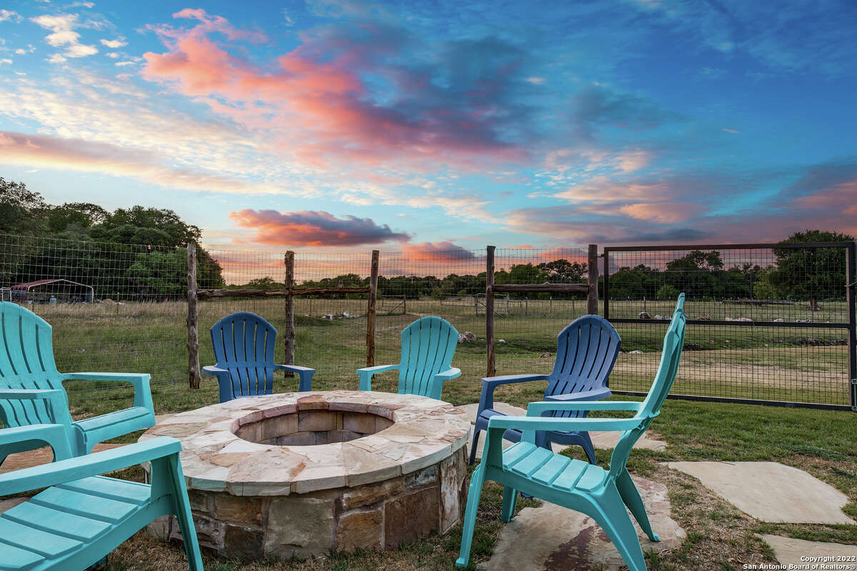 2M Fair Oaks Ranch home comes with horse stables, chicken coop