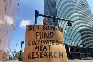 One CT man tries to convince officials to invest in cultured meat