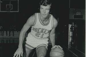 Connecticut high school basketball legend Johnny Egan dies at 83