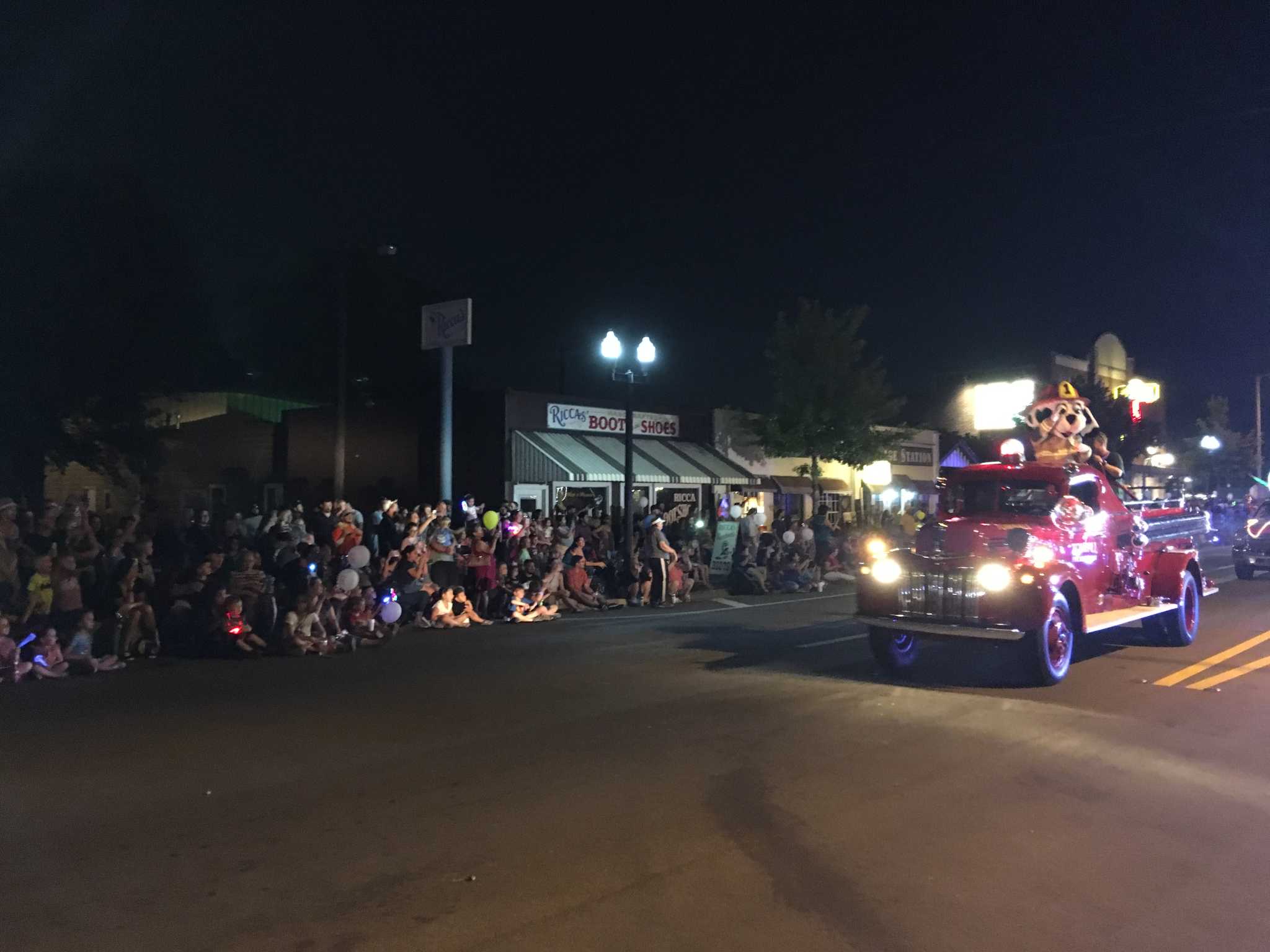 50th annual Tomball Night to draw thousands for deals, parade, fireworks
