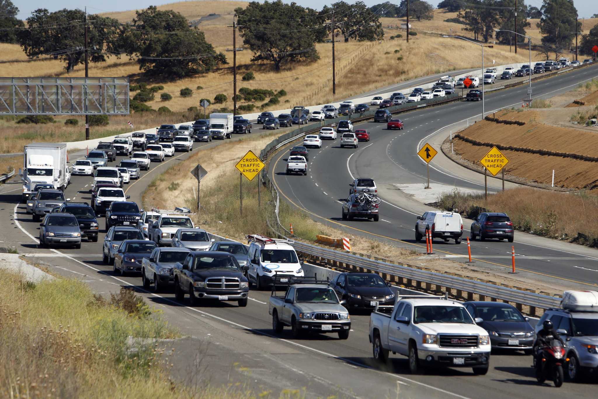 This traffic-choked section of Highway 101 has been under construction for two decades. Here’s when it will wrap up