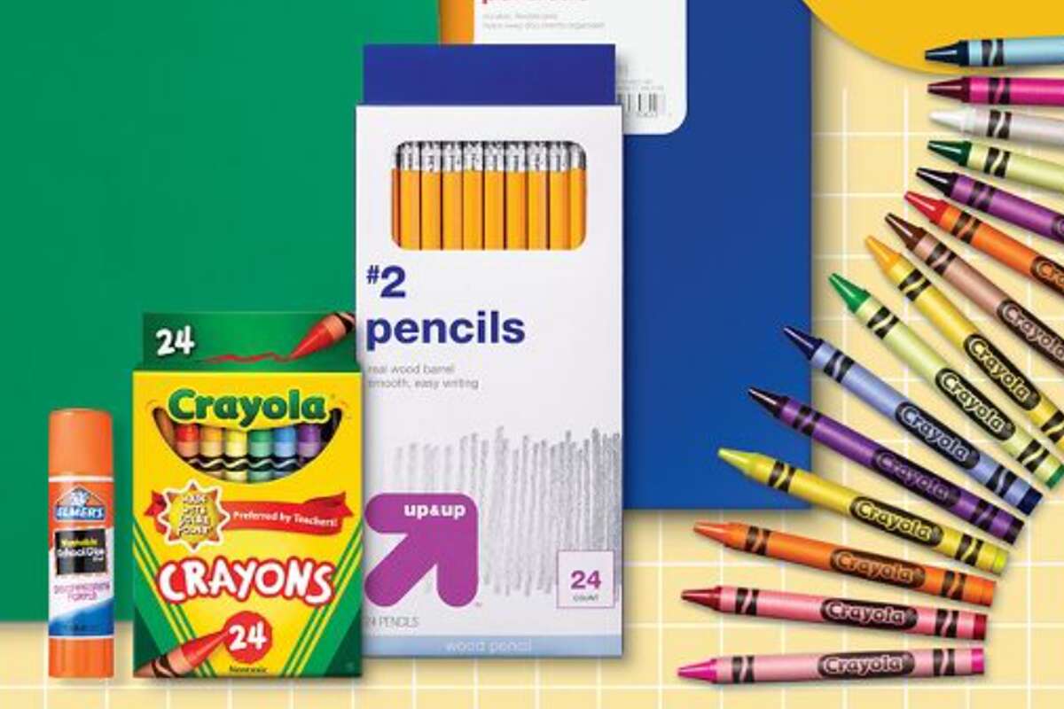 Where to get free school supplies in Laredo in advance of the new