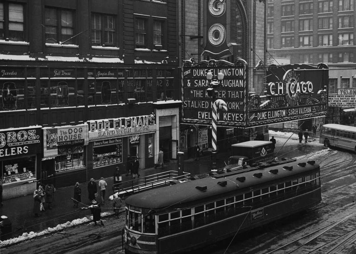 20 photos of Chicago in the 1950s