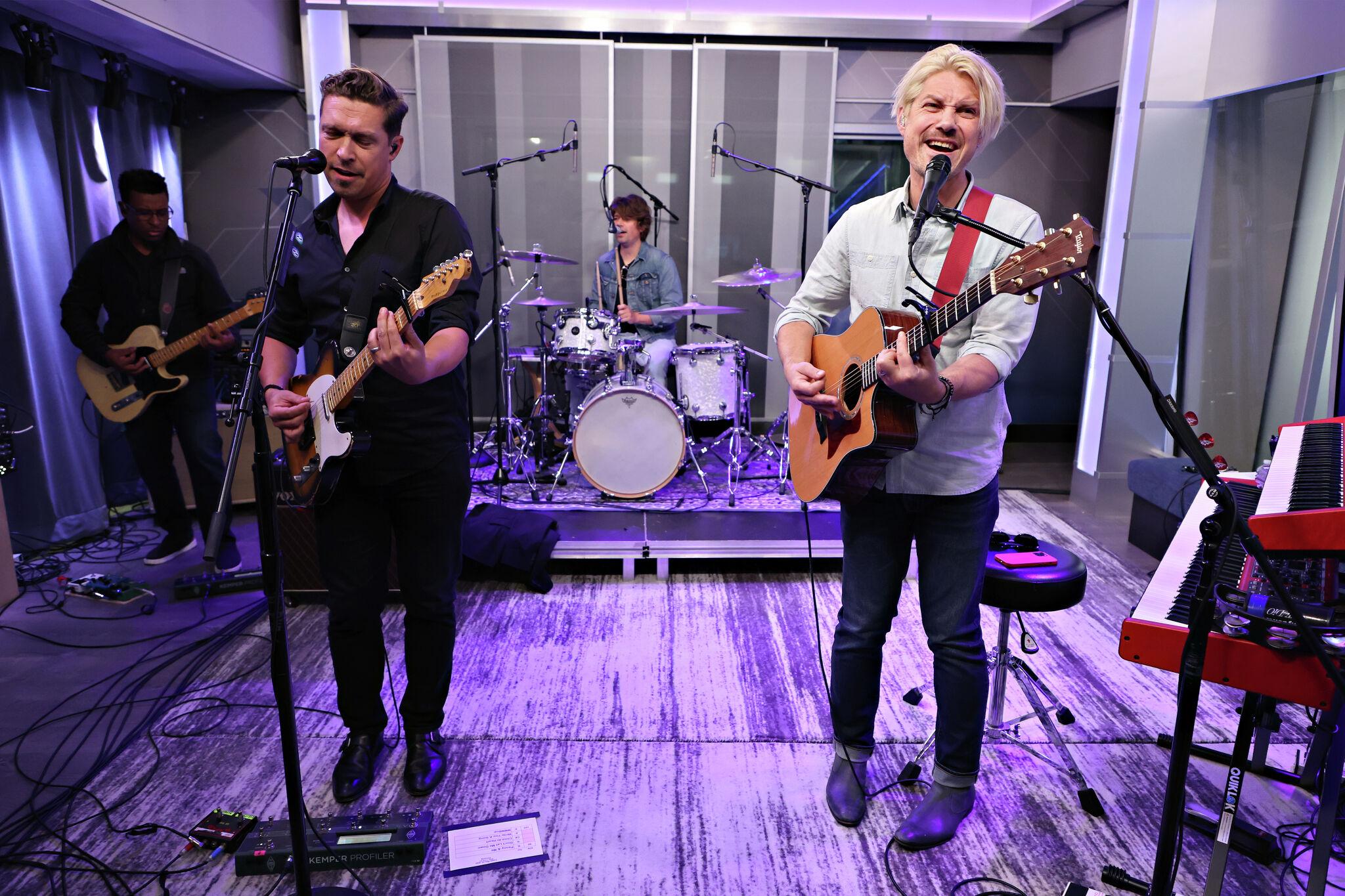 Pop-trio Hanson plays "MMMBop" to packed at Albany's Empire Live - Vimarsana News