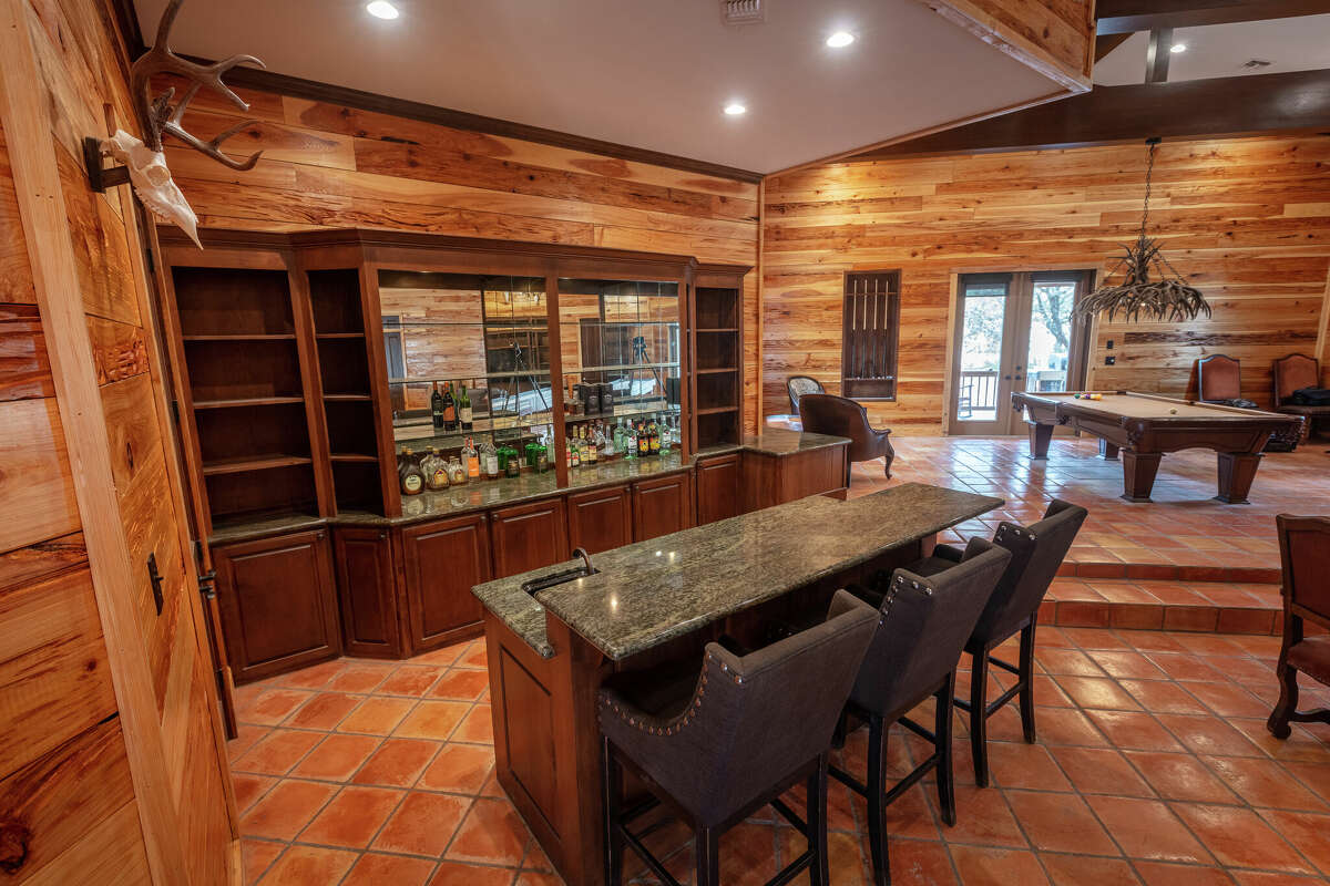 The $21 million Highveld Ranch is now for sale in Real County.