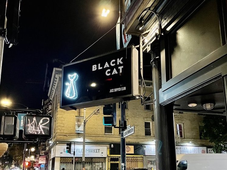 Looting mayhem unfolds at San Francisco jazz club after police respond to break-in